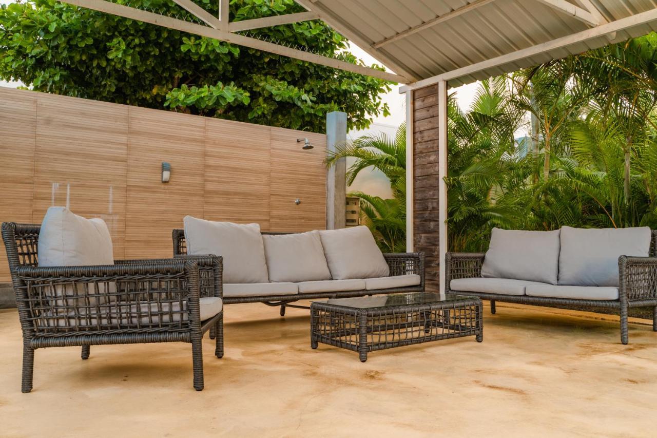 Stella Marris Beachfront Villa Pointe aux Sable Exterior photo