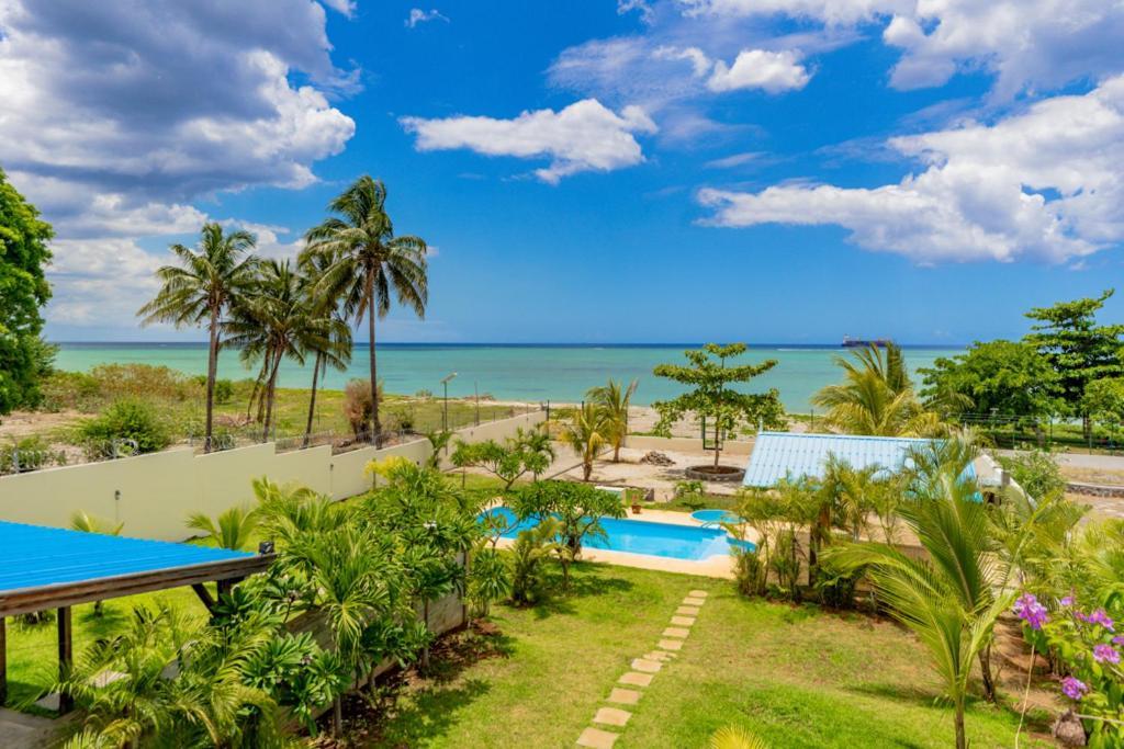Stella Marris Beachfront Villa Pointe aux Sable Exterior photo